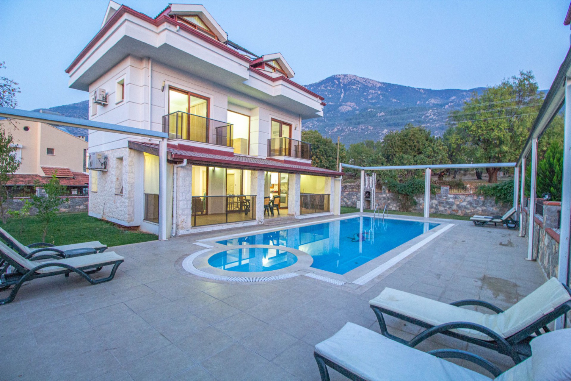 Villa Artemis 2