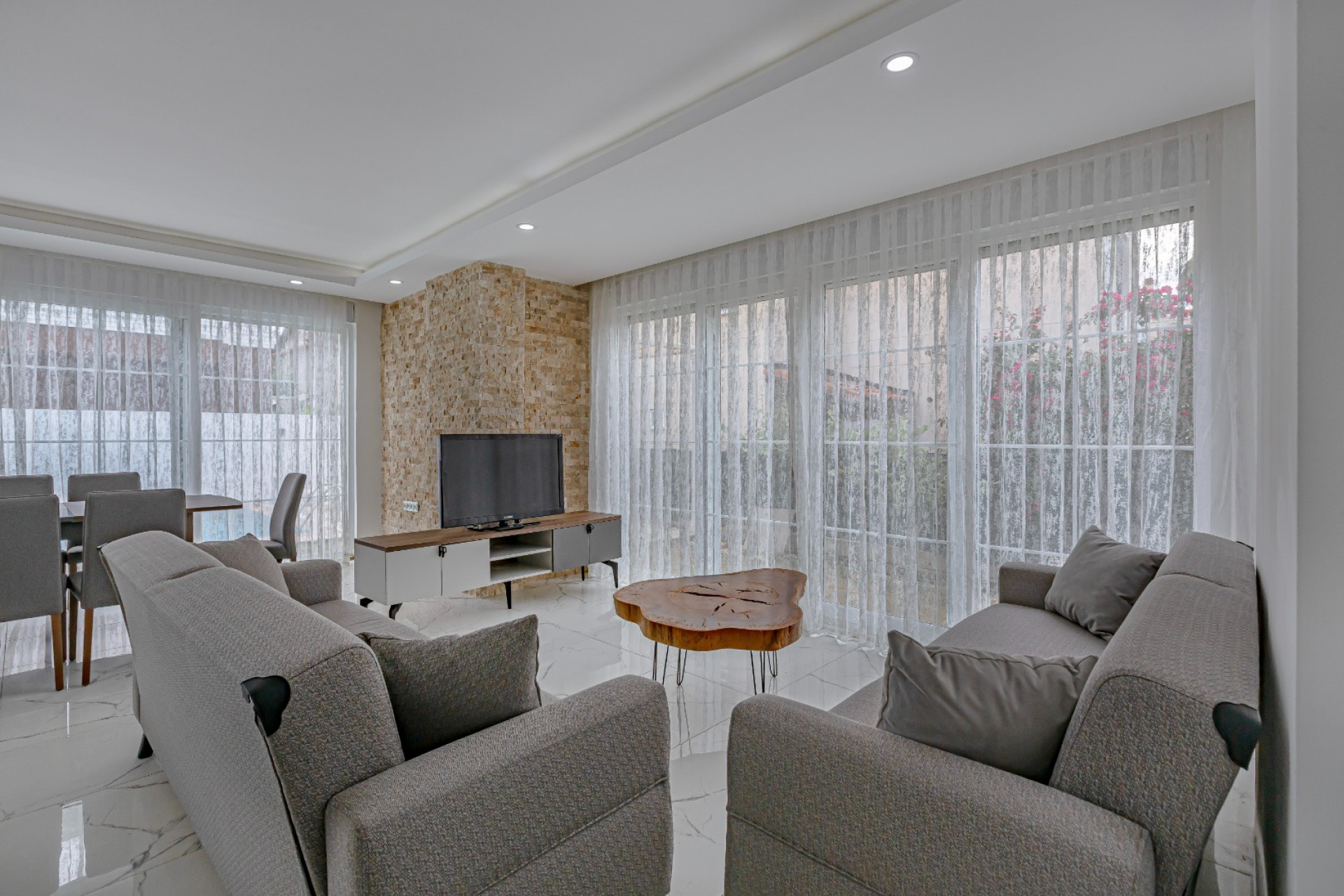 Villa Rara 4