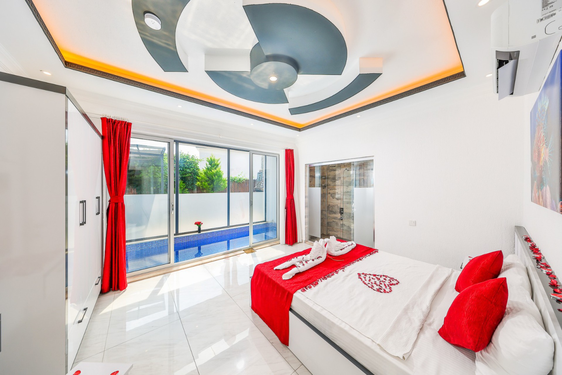 Villa Peach 2