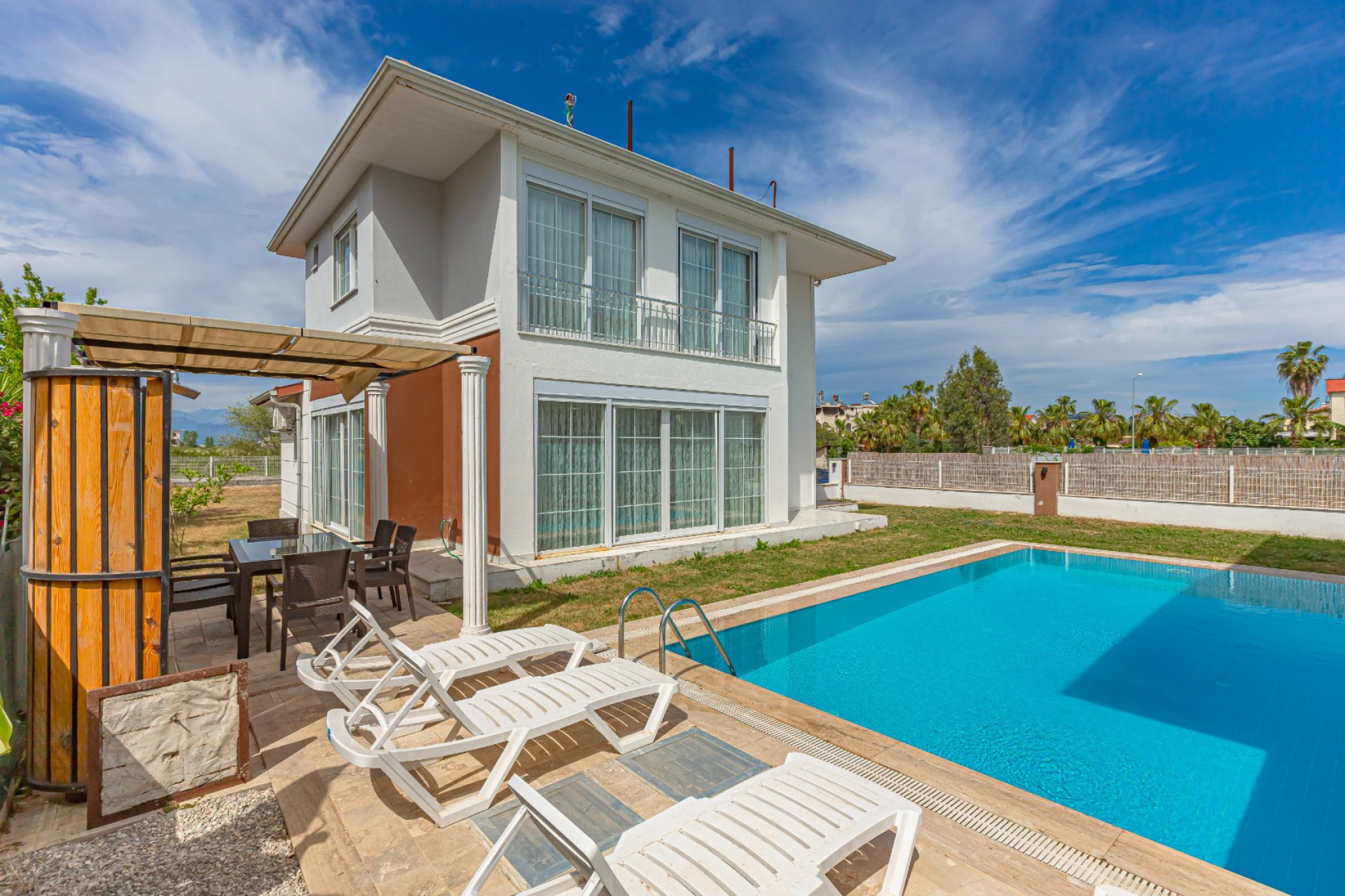 Villa Rara