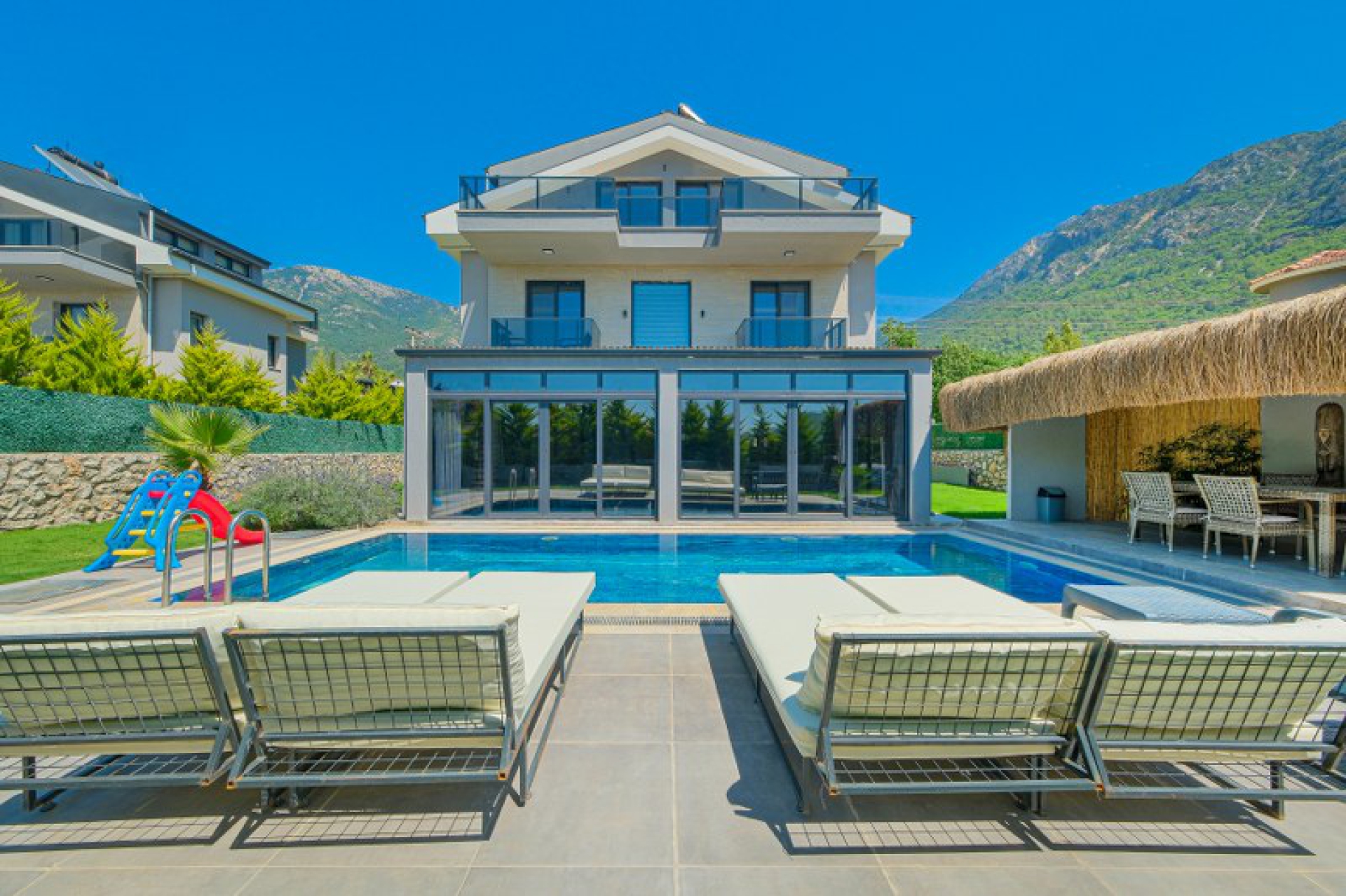 Villa Liya