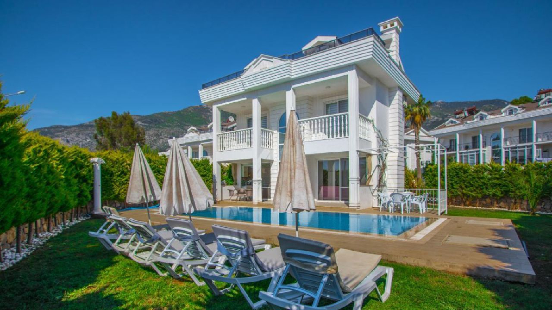 Villa Peri 2 2