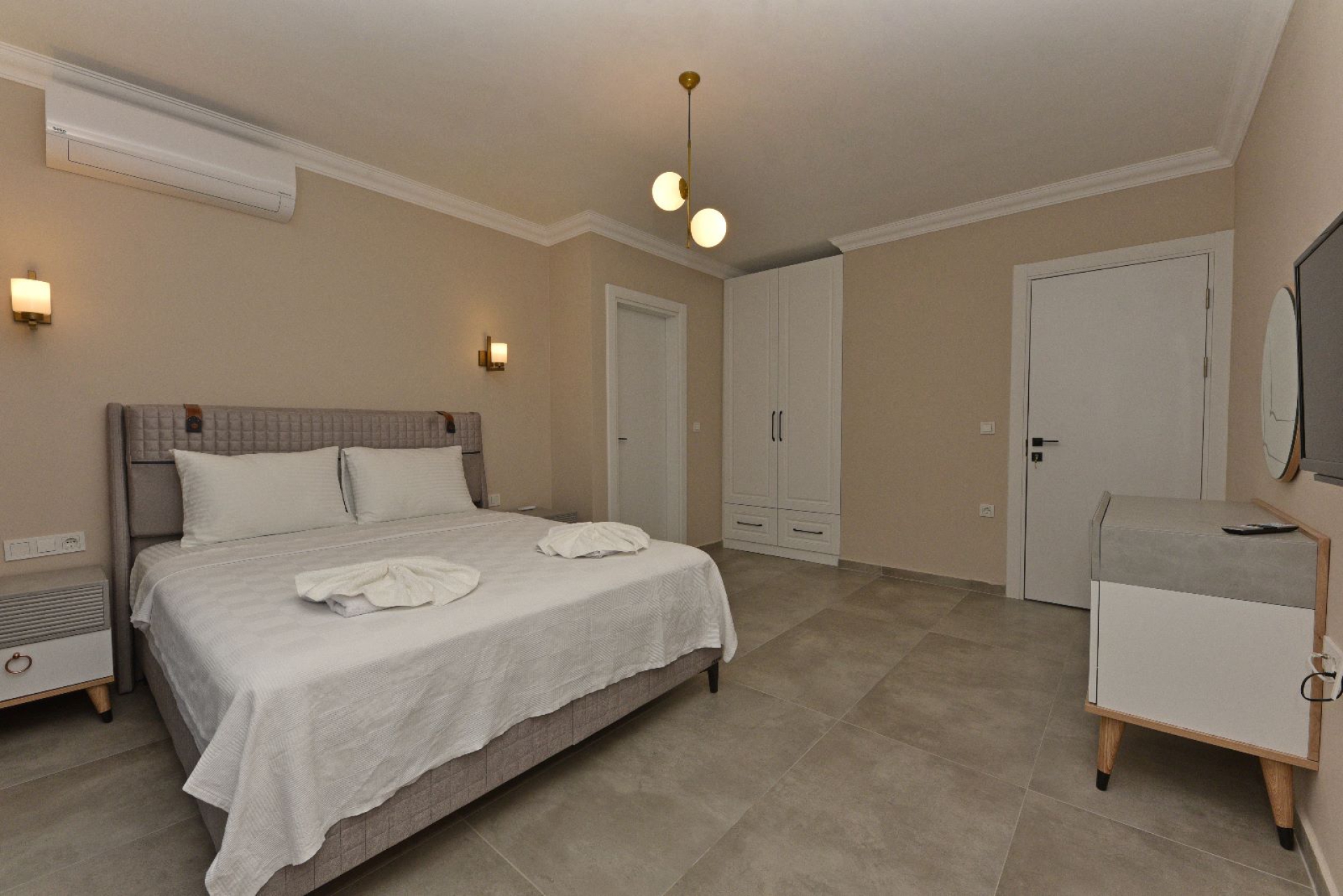 Villa Shine 4