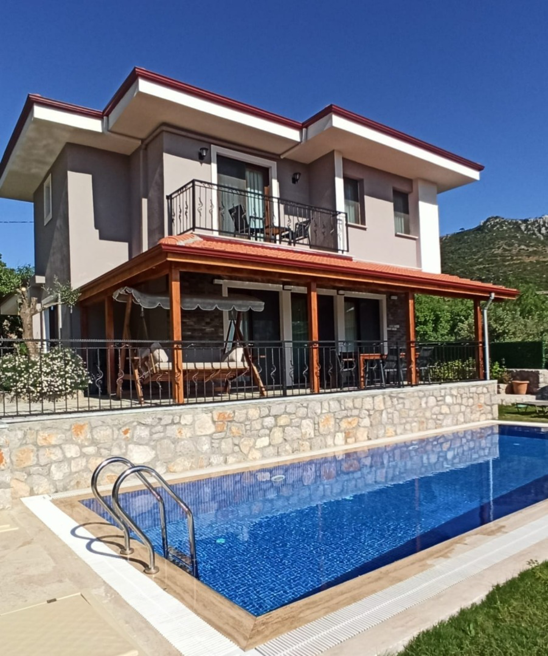 Villa Shine