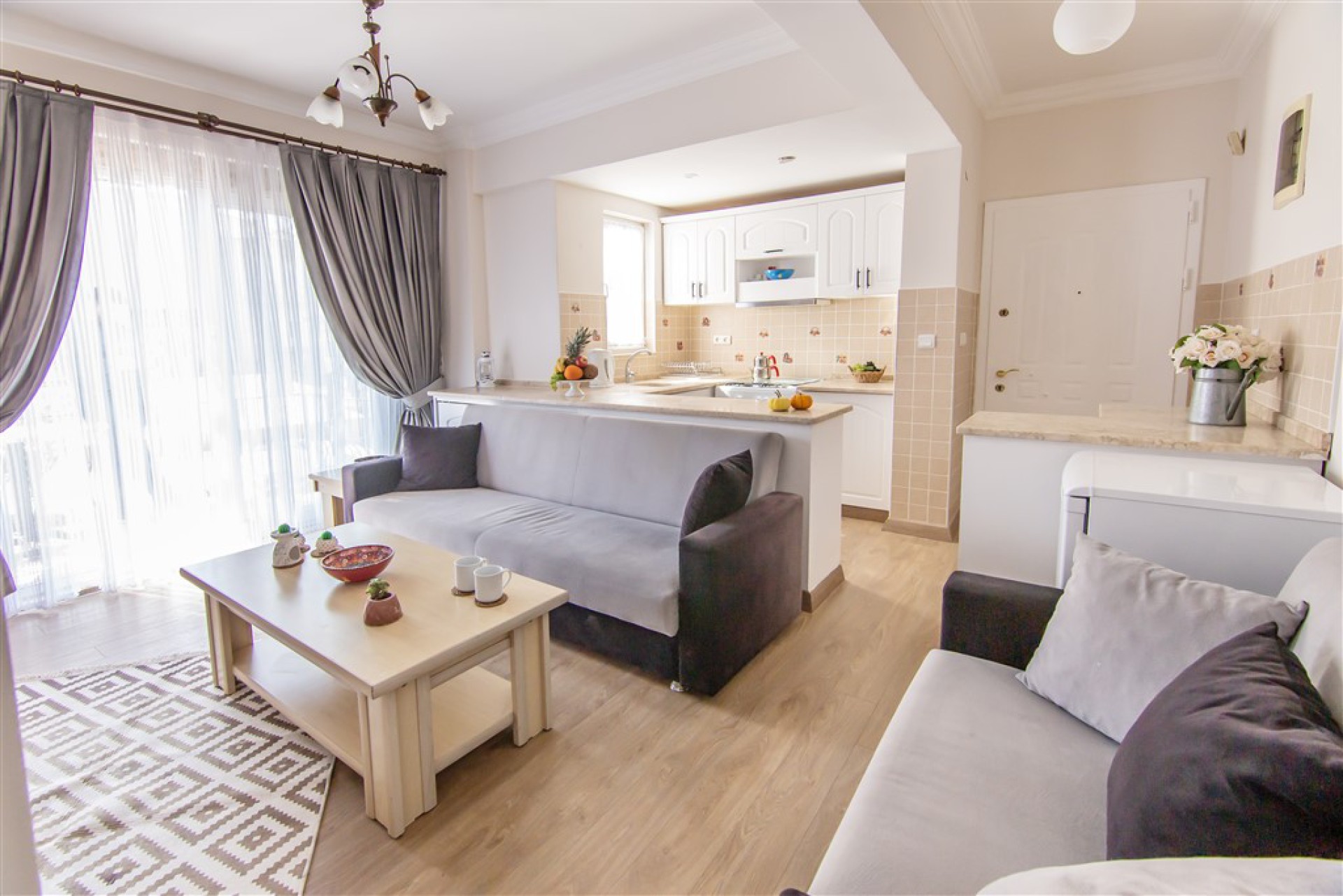 Apart Gök 4