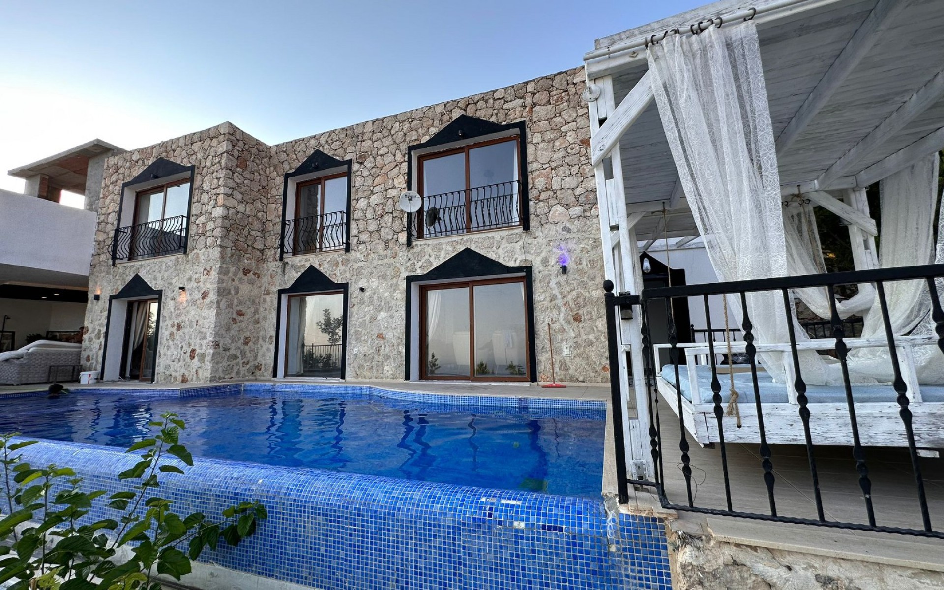 Villa Lion