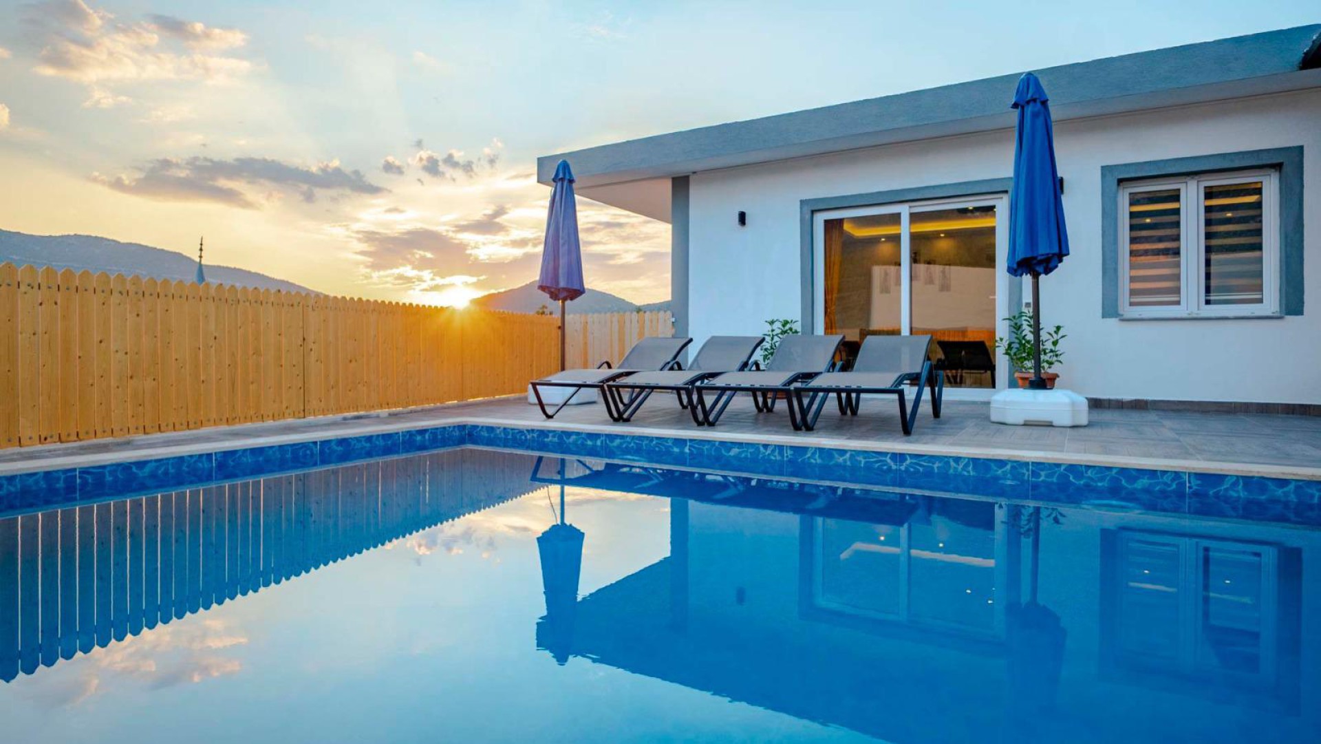 Villa Saka 2