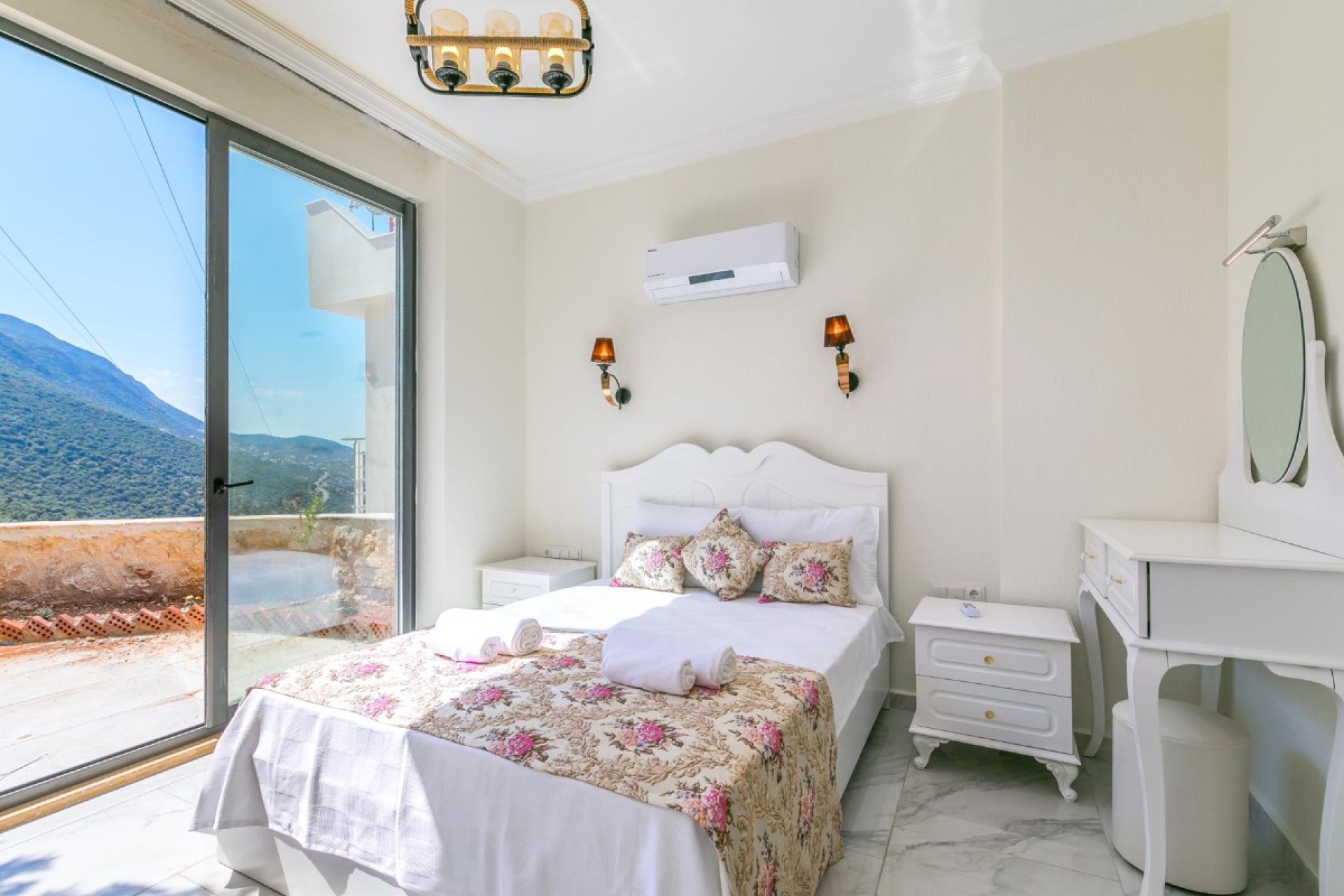 Villa Pawradise Hill 2