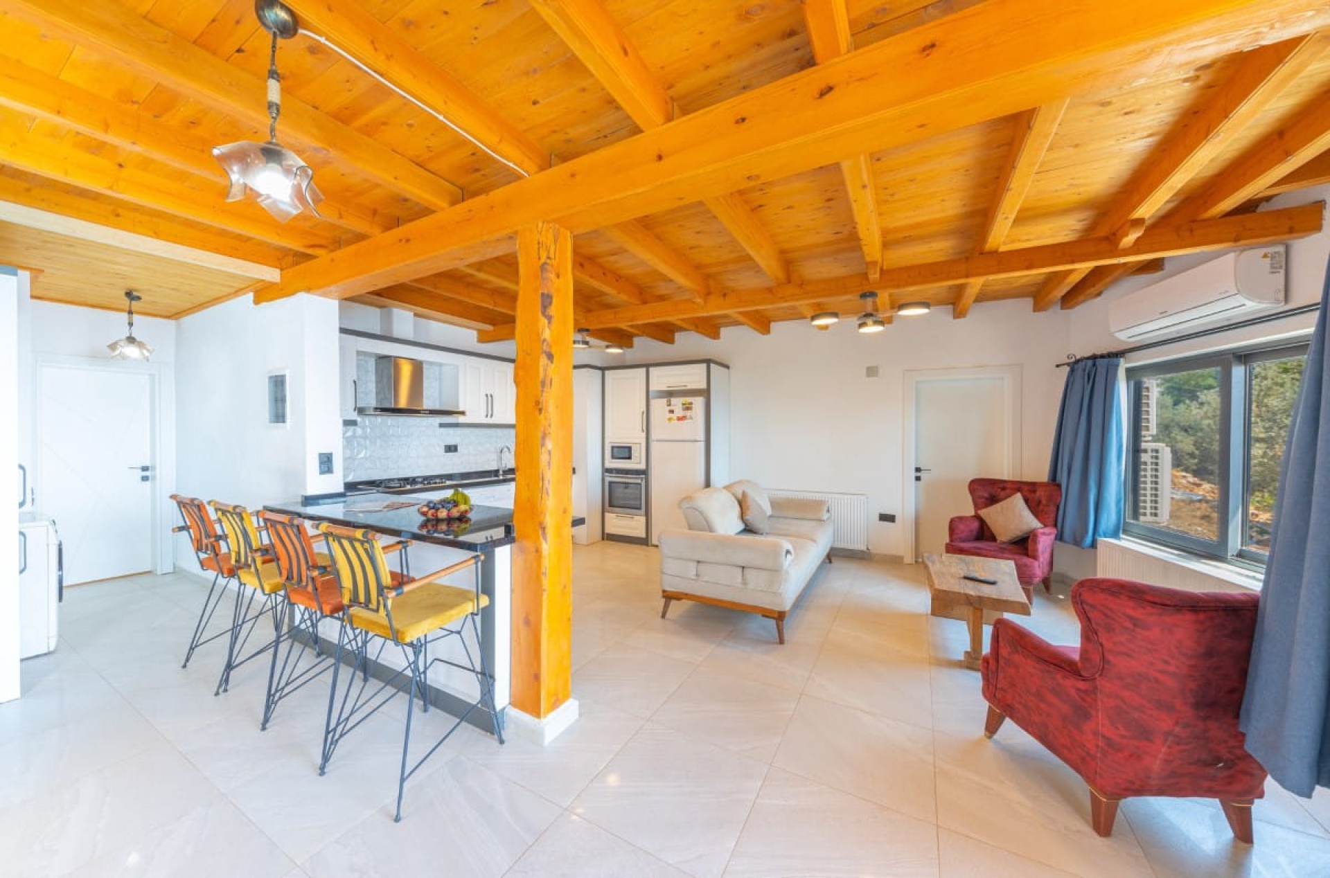 Villa Mono 4