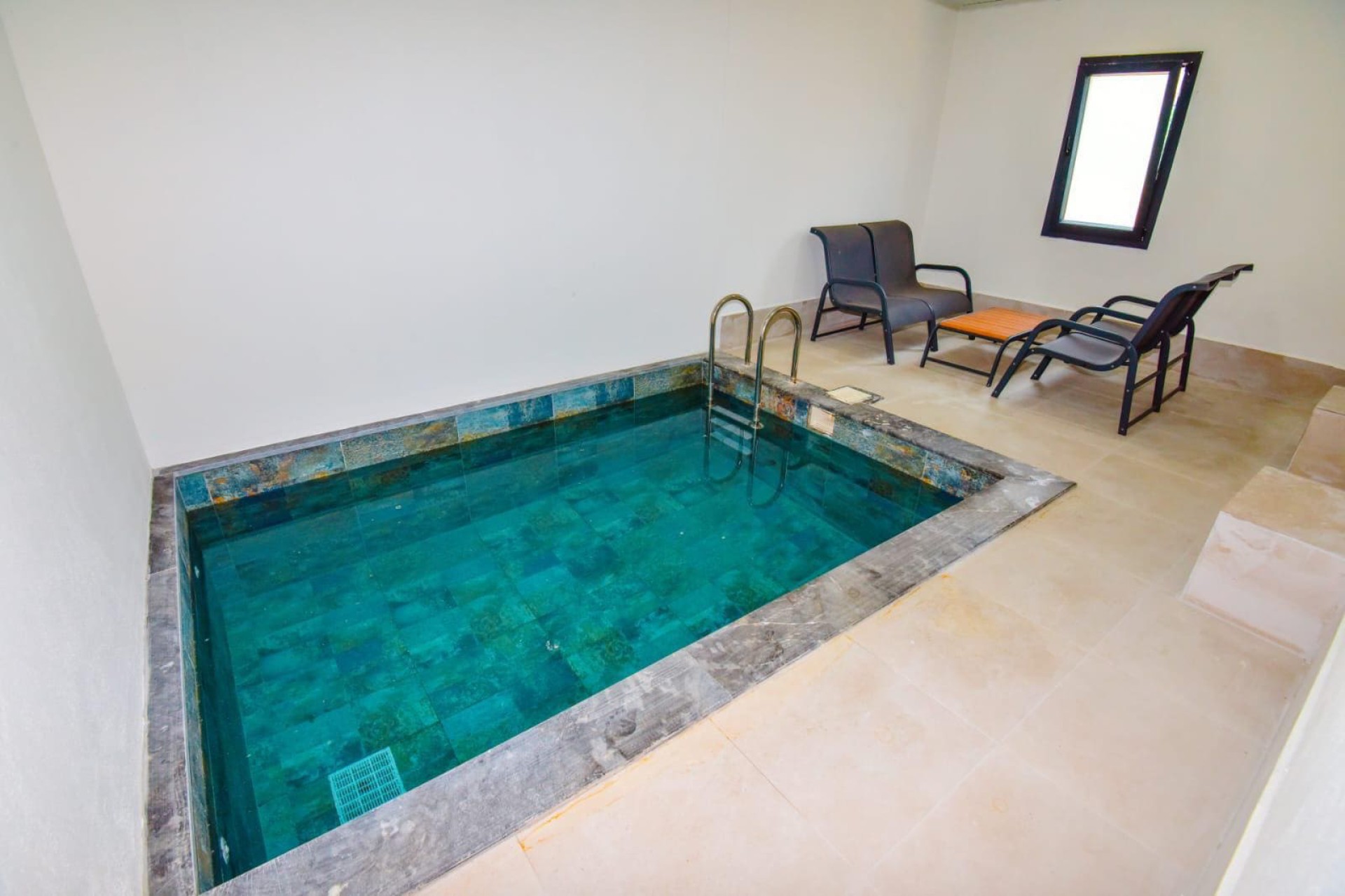Villa Ados 5 5
