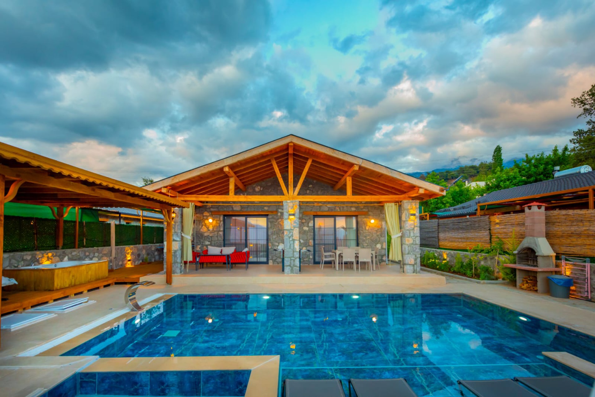  Villa Earth 2