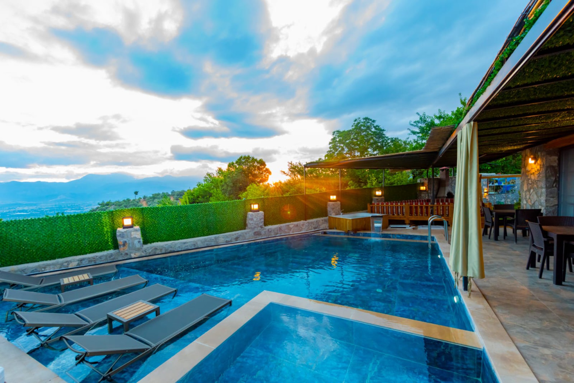 Villa Earth 3 5