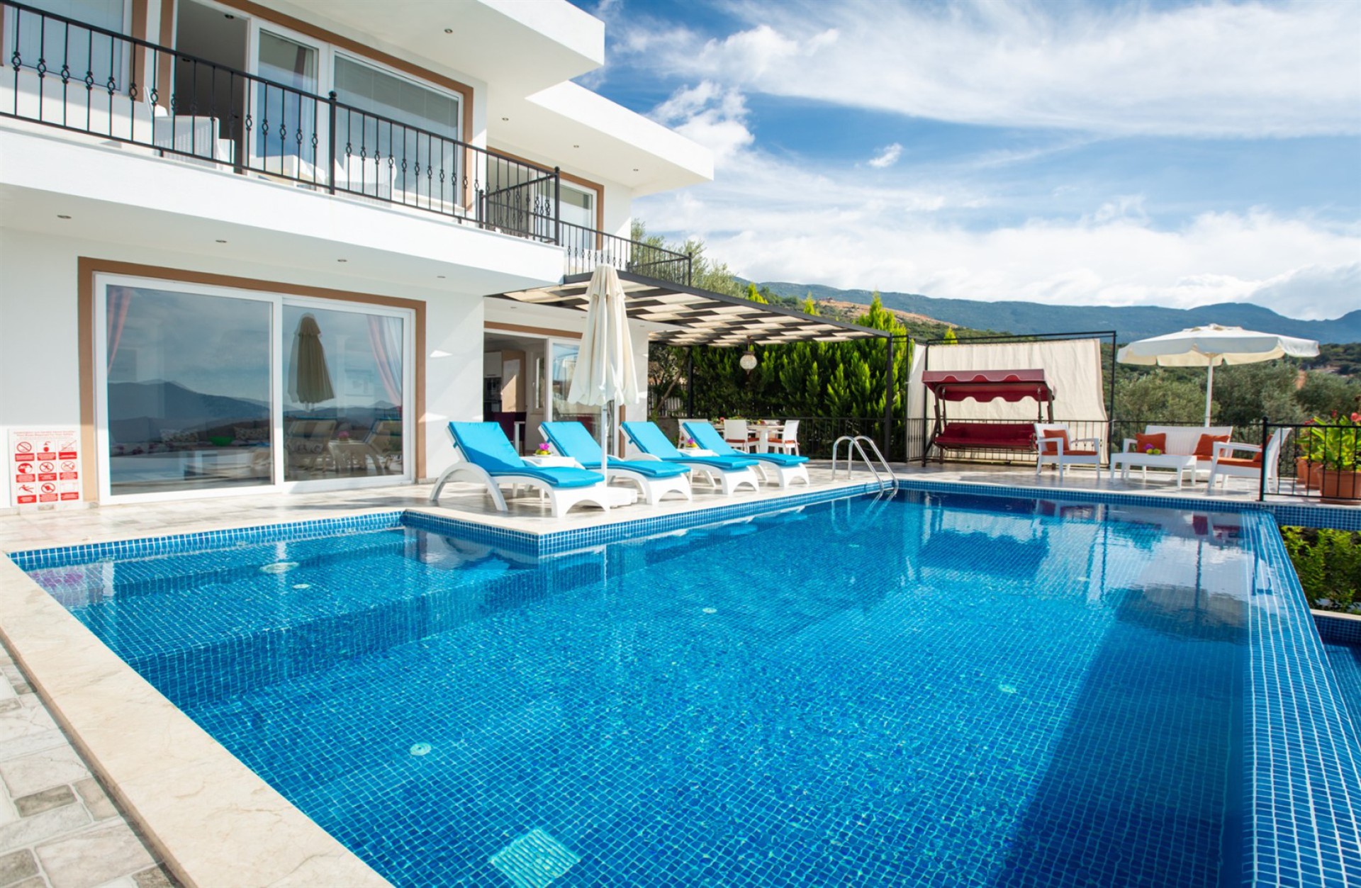 Villa Yagami 3
