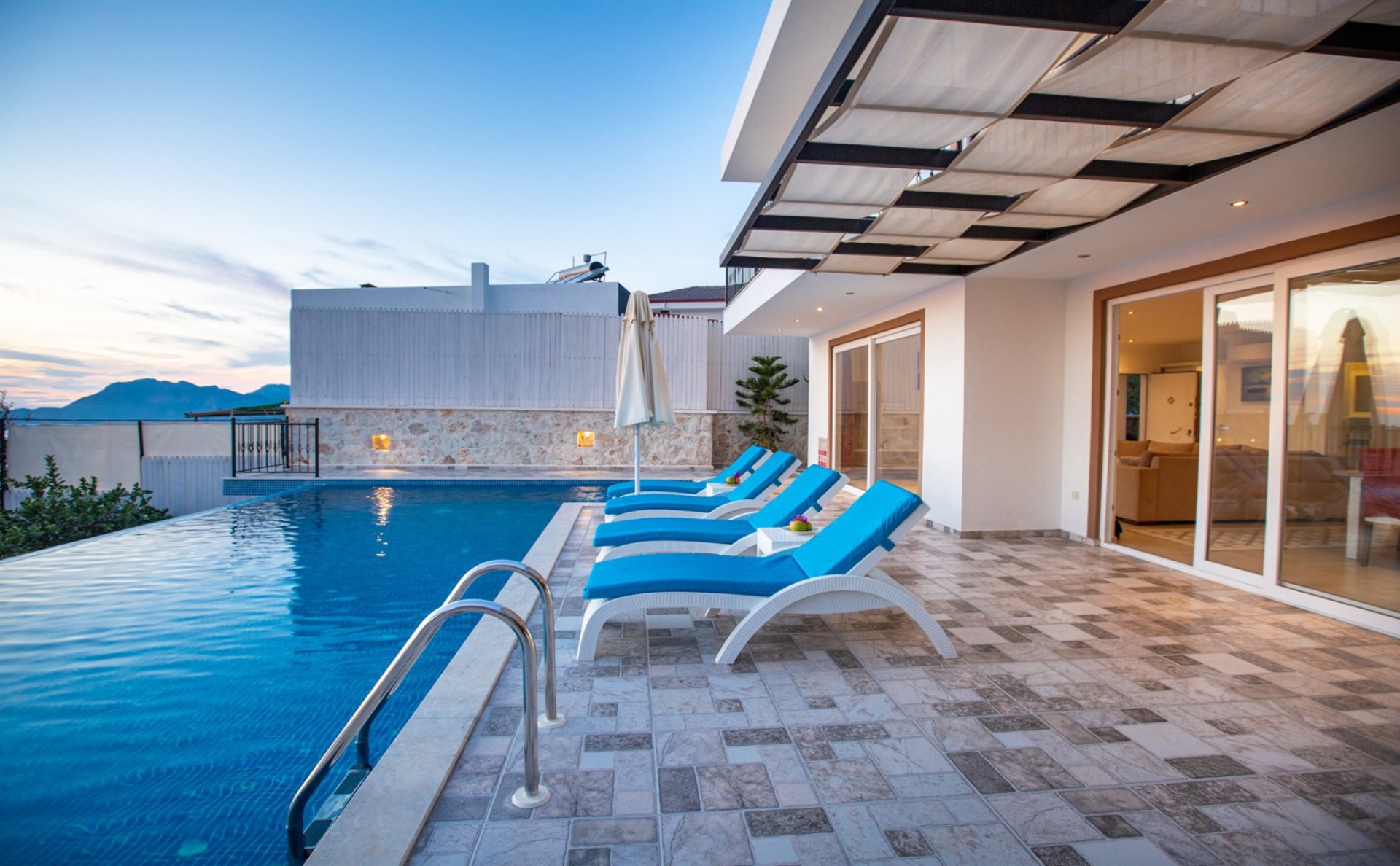 Villa Yagami 4
