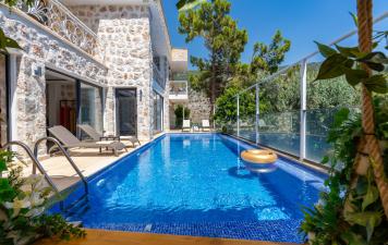 Villa Riva 4, Kapalı Havuzlu Villalar