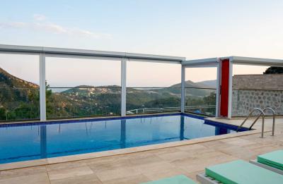 Villa Riva 6, Muhafazakar Villa