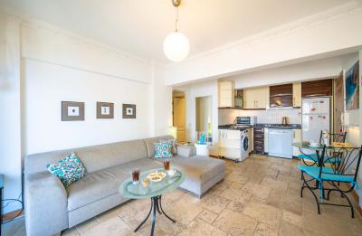 Apart Kumru, Denize Yakın