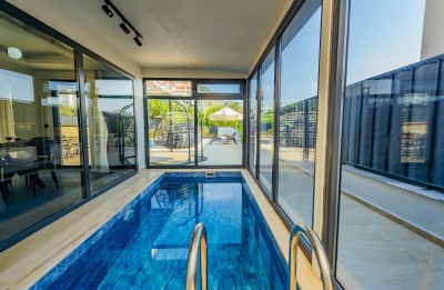 Villa Ay Işığı 1 | Fethiye Ölüdeniz Ovacık’ta Jakuzili, Kapalı Isıtmalı Havuzlu 3+1 Müstakil Kiralık Villa