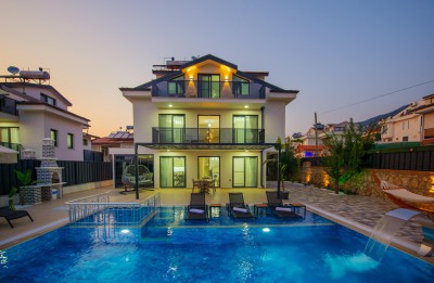 Villa Ay Işığı 1 | Fethiye Ölüdeniz Ovacık’ta Jakuzili, Kapalı Isıtmalı Havuzlu 3+1 Müstakil Kiralık Villa