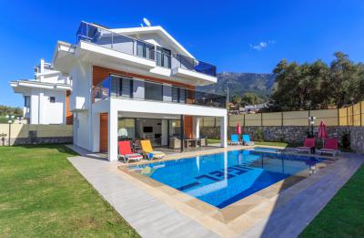 Villa Mayra