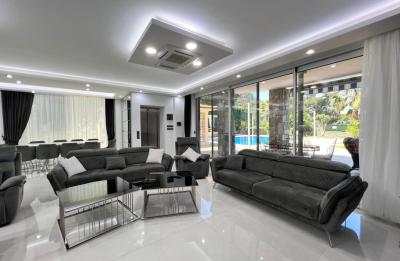 Villa Maris, Denize Yakın