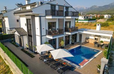 Villa Ariyana