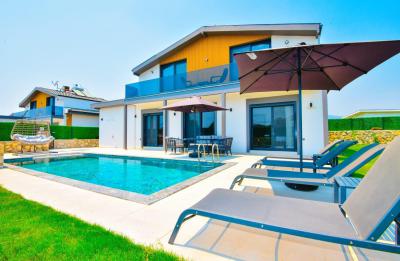 Villa Ados 5