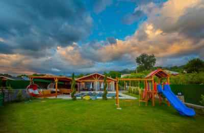 Villa Earth 2