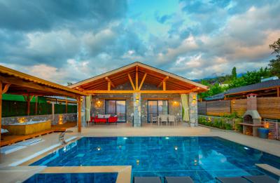 Villa Earth 2