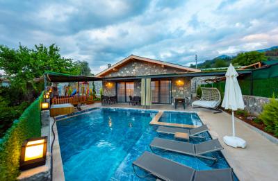Villa Earth 3